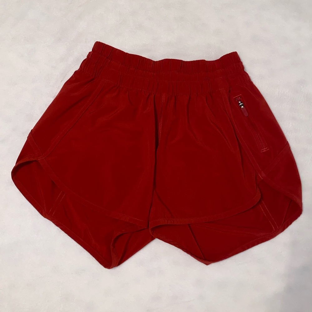 Lululemon tracker V short *4” size 4